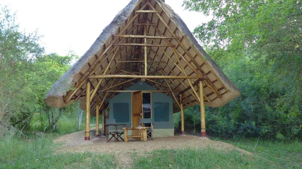 Murchison-Falls-River-Lodge-thatched-ensuite-Safari-tent