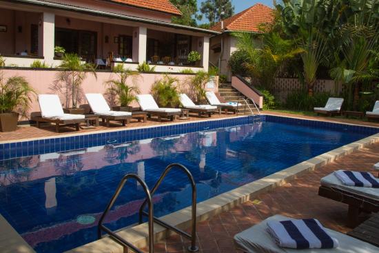 boma-guest-house-wi-th-a-swimg-poolnext-to-the-dining-hall-entebbe-Uganda.