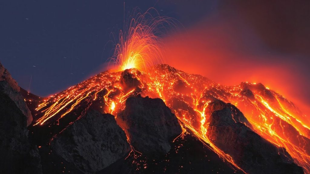 Nyiragongo volcano eruption virunga Rwanda
