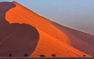 karahari-desert sand dune mountain Namibia Africa